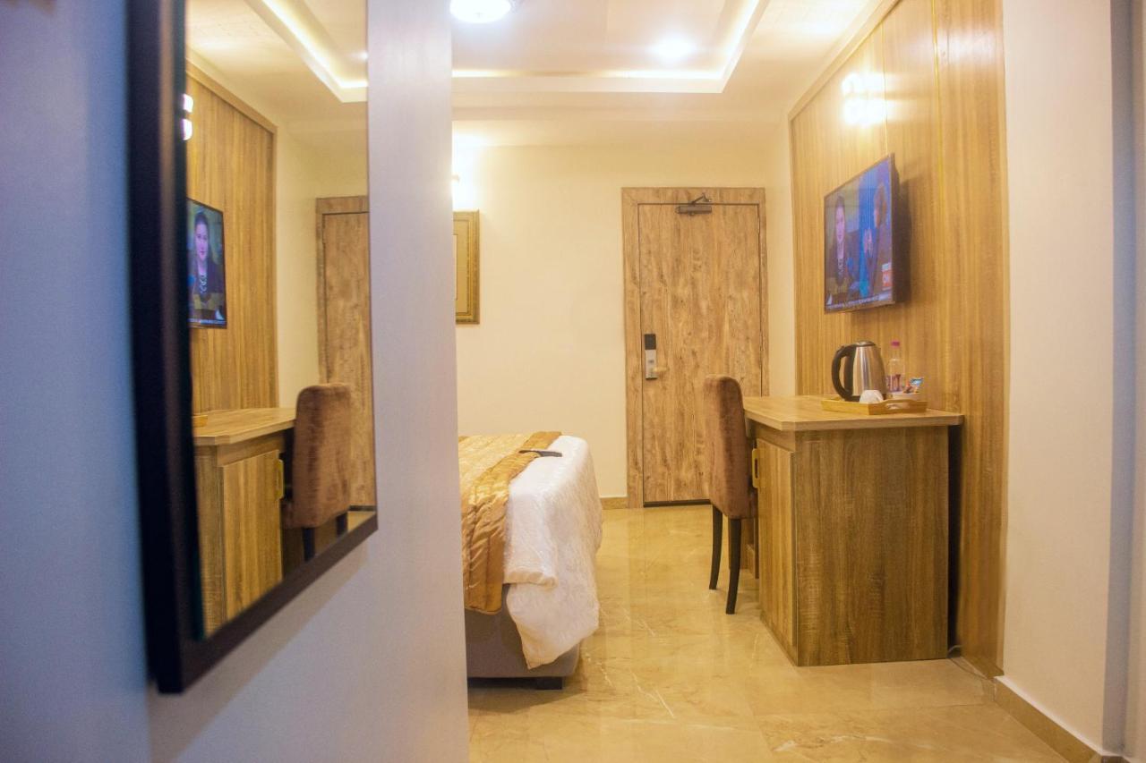 Swiss International Beland Hotel Owerri Esterno foto